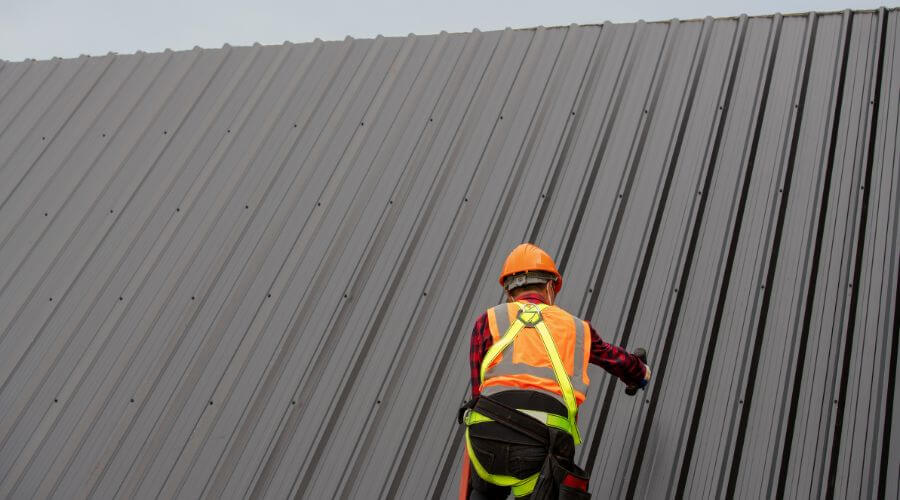 Expert Emergency Roof Repairs services in Plainville, IL